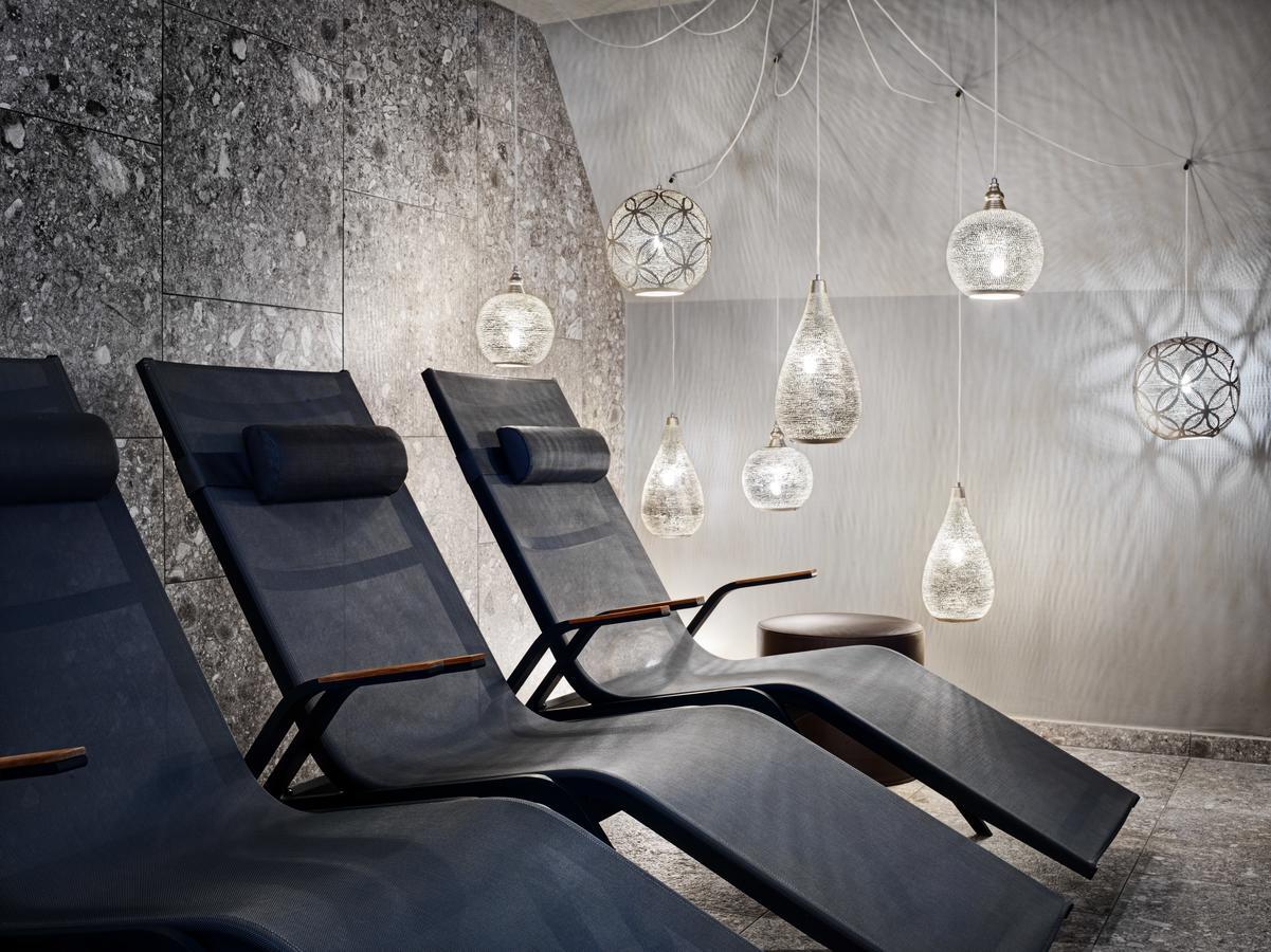 Stage 12 Hotel By Penz Innsbruck Exteriör bild