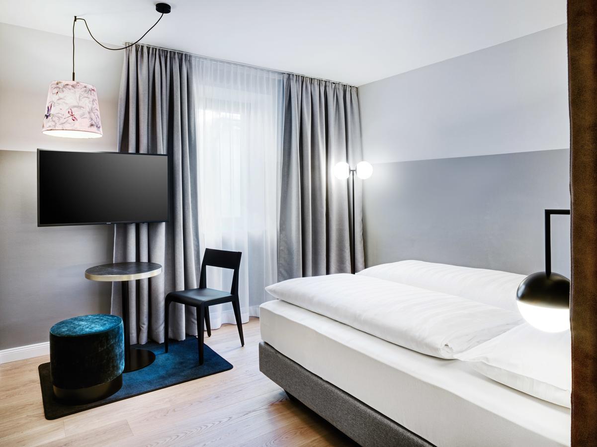 Stage 12 Hotel By Penz Innsbruck Exteriör bild